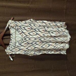 Womens sleeveless top